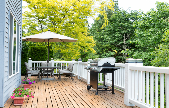 Deck Stain & Protect Wood Deck Siding